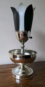 Mid-Century Hollywood Regency Black & White Flower Petal Vintage Table Lamp - Picture 1 of 15