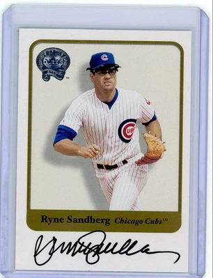 Ryne Sandberg 2001 Fleer Greats of the Game autograph - Image 1 of 3