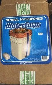 General Hydroponics Water Farm. Complete in box - Picture 1 of 9