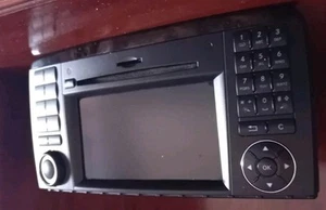 CAR RADIO STEREO ORIGINAL MERCEDES BENZ CLASE R - 2011 - Imagen 1 de 8