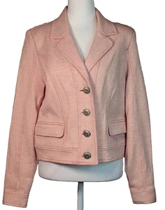 Chaqueta Blazer Cabi Talla Mediana Amelia Tejida Coral Crema Bolsillos Oficina Carrera - Imagen 1 de 13
