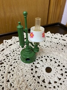 Miniature Table Oil Lamp Lantern Pencil Sharpener ~ Green metal ~ Vintage - Picture 1 of 9