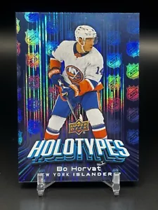 2024-25 Serie 1 Holotypien Bo Horvat Nr. HT-5 - ISLANDERS SSP (1:504 Packungen) - Bild 1 von 2