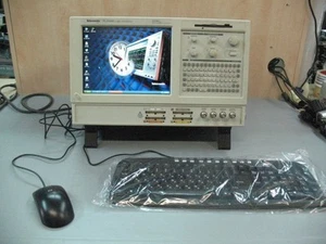 Analizador Lógico Tektronix TLA5202 68 CANALES 2 GHz SINCRONIZACIÓN PROFUNDA CON 125 ps MagnivU - Imagen 1 de 1