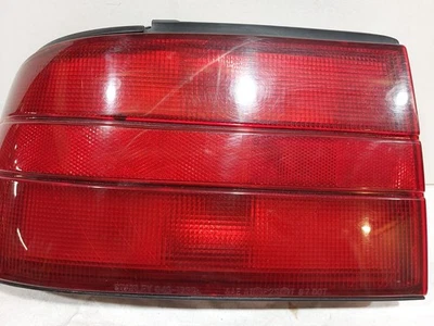 Lanterna traseira esquerda Mazda MX6 MX-6 1988 a 1992 - Imagem 1 de 4