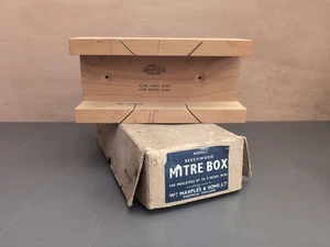 Vintage Beechwood Mitre Box by Wm Maples & Sons Ltd - Picture 1 of 8