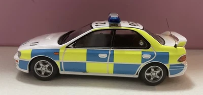 Trofeu 1/43 Subaru Impreza WRX North Yorkshire Police Crimestoppers 626 defectuoso  Foto 1 de 4