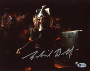 GABRIEL WOOLF SIGNED 8x10 PHOTO SUTEKH DR. DOCTOR WHO BBC RARE BECKETT BAS - Picture 1 of 2