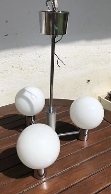 Ancien LUSTRE METAL ALU Brossé SPACE AGE dlg SCIOLARI 3 OPALINES Blanches - Photo 1/4