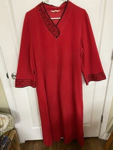 Vintage Vanity Fair Red Long Robe House Coat Fleece Zip Up Black Embroidered L - Picture 1 of 14