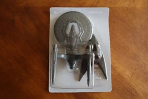 Star Trek Into Darkness Hot Wheels Die-Cast Collection USS VENGEANCE W/ Stand - Picture 1 of 9