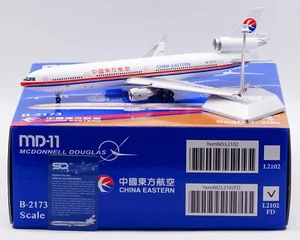 SQ Wings 1:200 China Eastern McDonnell MD-11 pressofuso Jet modello B-2173 flaps down - Foto 1 di 16