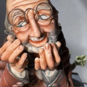 Capodimonte La Medea Tramp Figur von Rori Made In Italy, Zustand sieht gut aus. - Bild 1 von 13