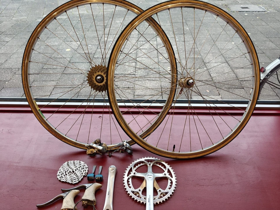 Vintage Shimano 600 Tricolor (Ultegra) Gruppe - Groupset Rennrad 6400 2x7 - Bild 1 von 4