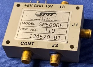 DISPOSITIVO CONECTOR SM50006 134570-01 SMT SACRAMENTO RF DORADO NUEVO DE LOTE ANTIGUO ÚLTIMO QTY-1 - Imagen 1 de 3