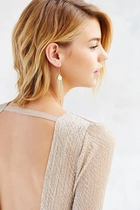 Pendientes colgantes Urban Outfitter Flashback con flecos nuevos con etiquetas $45 plateados - Imagen 1 de 10