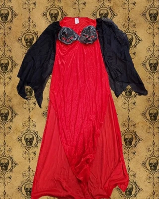 Disfraz Vampiro Rubíes Malvado Rojo Terciopelo Vestido Vinilo Pecho Negro Seda Talla M Foto 1 de 4