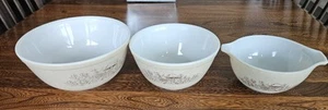 Three Vintage (1980s) Nesting Pyrex Mixing Bowls. "Forest Fancies" Designs - Picture 1 of 10