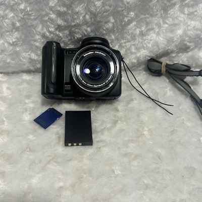 Kodak EasyShare P712 Black 7.1MP Digital Camera W/SD Card & Batt No Flash See Vi - Image 1 of 4