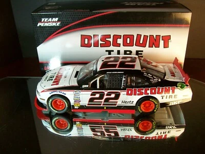 Brad Keselowski #22 скидка шины с автографом 2014 Ford Mustang 1:24 1,151 сделано - Изображение 1 из 4