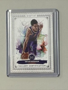 Certificación de galería Devin Booker motivo Topps 2023-24/99 - Imagen 1 de 2