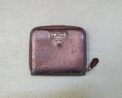 Бумажник на молнии Prada металлический коричневый кожаный итальянский мешочек для монет складной 4,5x4 дюйма Италия - Изображение 1 из 4