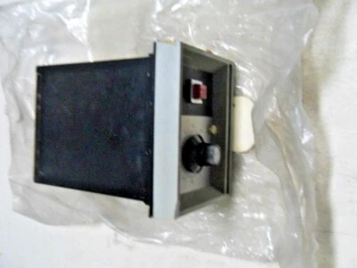 Barber Colman 72A-2787-2-6 Controller - Image 1 of 3