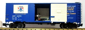 Aristo-Craft ART46098 Box Car 1999 East Coast Large Show w/ FLASHING REAR LIGHT - Picture 1 of 7