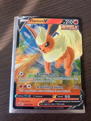 Flareon V SWSH149 SWSH: Sword & Shield Promo Cards Holo - Image 1 of 2