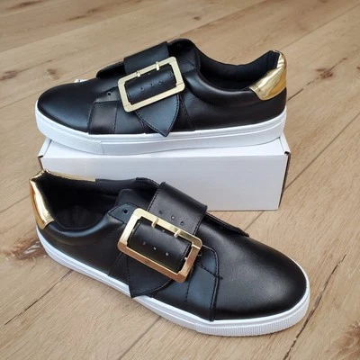 NUEVAS Tenis para Mujer Talla 9 Negro Dorado Imitación Cuero Zapatos Qupid REBA Hebilla Foto 1 de 4