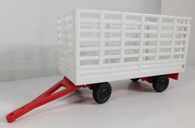 New-Ray 1/32 Scale Barge Wagon Hay Trailer Plastic Toy Farming Accessory - Image 1 of 4
