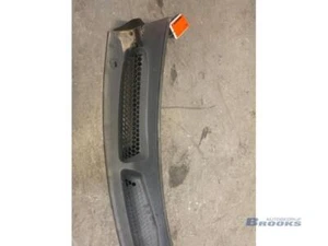 Parrilla cortavientos Fiat Bravo II 198 735391131 P14253203 - Imagen 1 de 3