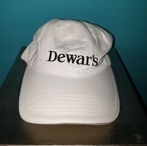 Gorra de béisbol blanca Dewar's Finest Scotch Whiskey Hat NUEVA - Imagen 1 de 3