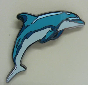 Little Critterz Realistic Enamel Pin Badge Dolphin LCBP0046 - Picture 1 of 3