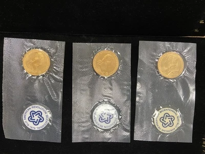 3 American Revolution Bicentennial Commemorative Coins SEALED 1776-1976 CH25 - Image 1 of 2