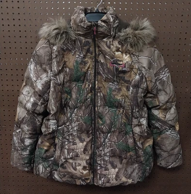 Realtree Xtra Insulated Puffer Camouflage Hunting Jacket Women MD faux fur hood - Image 1 of 4