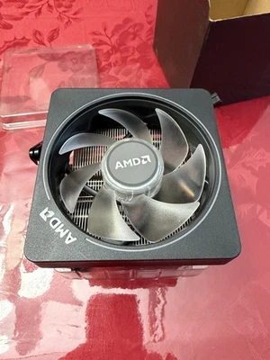 (全新)AMD Wraith Prism RGB LED CPU 冷却器-美国发货,快速发货! — 第 1/3 张图片