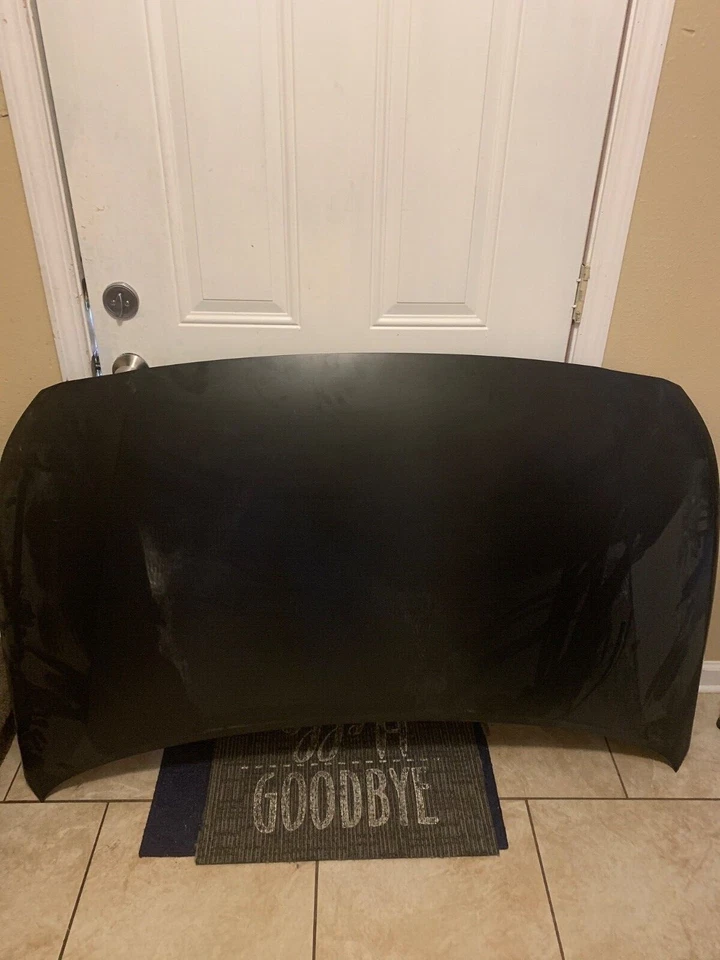 capó para un Hyundai Accent 2018 Foto 1 de 4