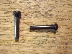 92361 Screw Pins 4 x 21mm (2) - Kyosho Outrage Sandmaster Tracker Sandmaster ST - Picture 1 of 2