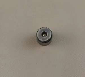 JVC KD-5200 FOOT + SCREW - Picture 1 of 3