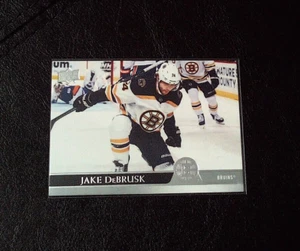 Tarjeta coleccionable de hockey de Jake DeBrusk NHL UPPER DECK Boston Bruins casi nueva - Imagen 1 de 2