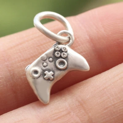 Gamepad  JoyStick Game  Lover Charm Dangle Pendant  In 925 Sterling Silver Gift - Image 1 of 4