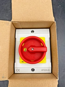 Set Of 9 4P25A-G 4 Pole Surface Mounting Isolator 440V AC21A/AC23A-7.5kW - Picture 1 of 4