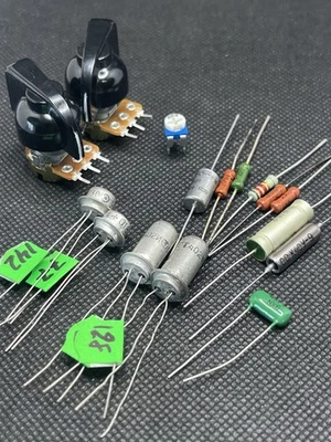 Kit Vox Tone Bender Nuevo de Lote Antiguo Germaniun Emparejado GT402 / MP20 PNP VINTAGE Pelusa Clásica Foto 1 de 2