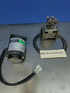 Oriental Motor USM206-401W Speed Control Motor - Picture 1 of 6