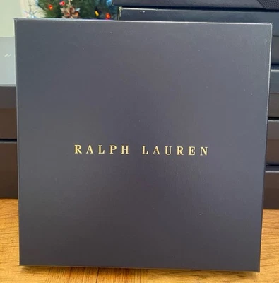 "Caja de regalo Ralph Lauren 9,25"" X 9,25"" X 1""" Foto 1 de 3
