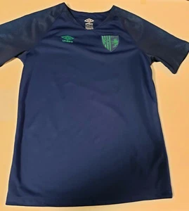 Manchester United Umbro Soccer Jersey Club Shirt Youth Kids Size XL 16 - 18 Blue - Picture 1 of 6