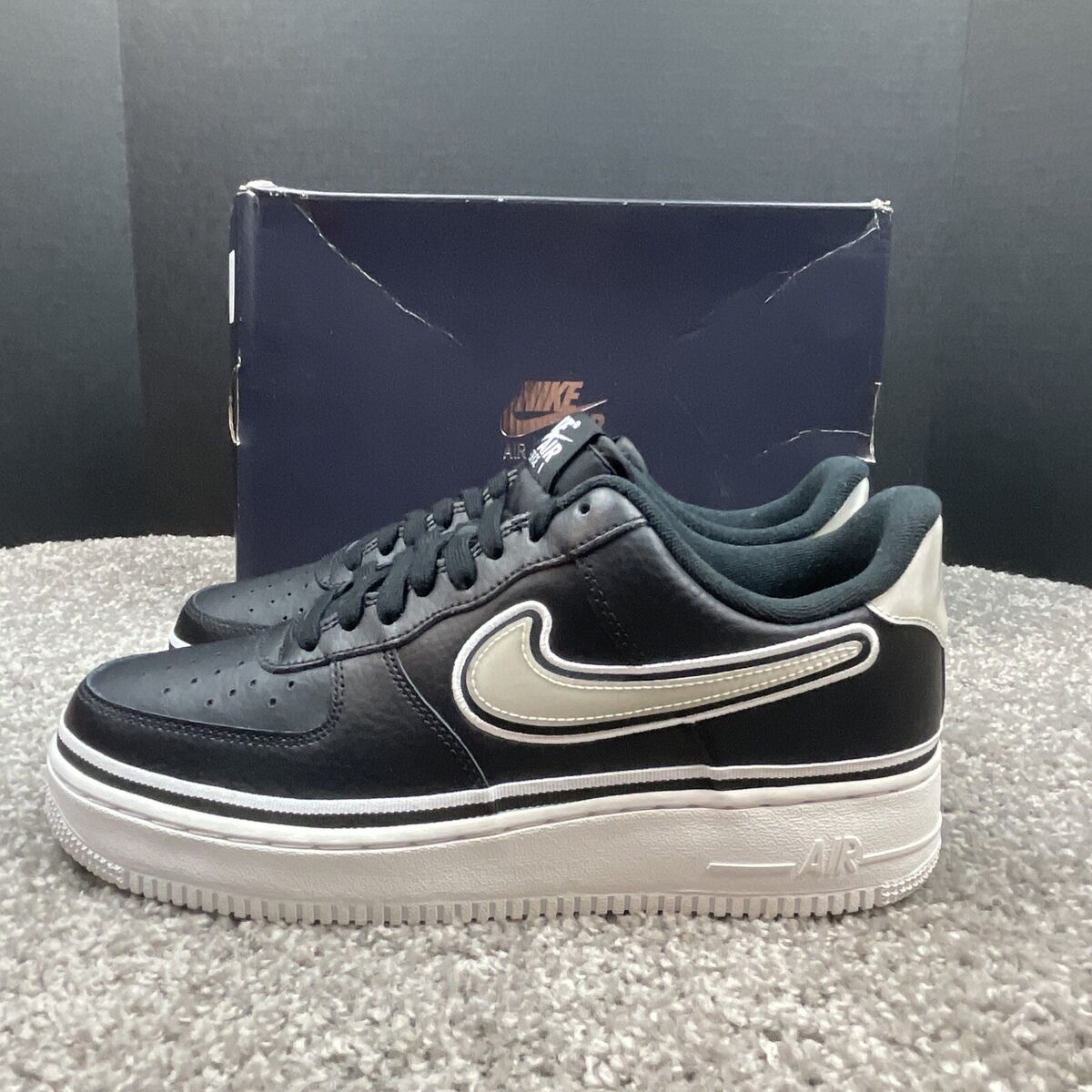 Nike Air Force 1 '07 LV8 White Black 2019 for Sale Nike Air Force 1 '07 LV8 White Black 2019 for Sale