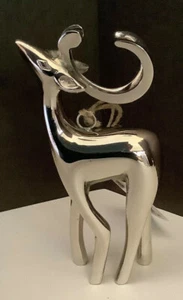 Nuevo Cerámica Granero Elegante Adorno de Reno Plateado Ciervo de Navidad Nuevo con Etiquetas - Imagen 1 de 1