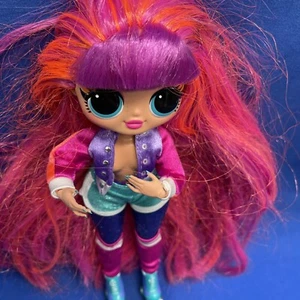 LOL OMG Sorpresa Roller Chick Con Patines Pantalones Cortos Abrigo Pelo Rosa SIN CAMISA - Imagen 1 de 9
